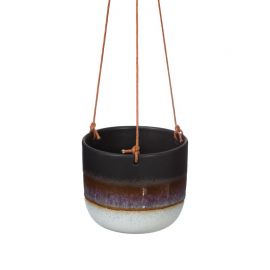 black planter